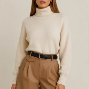 Short en similicuir